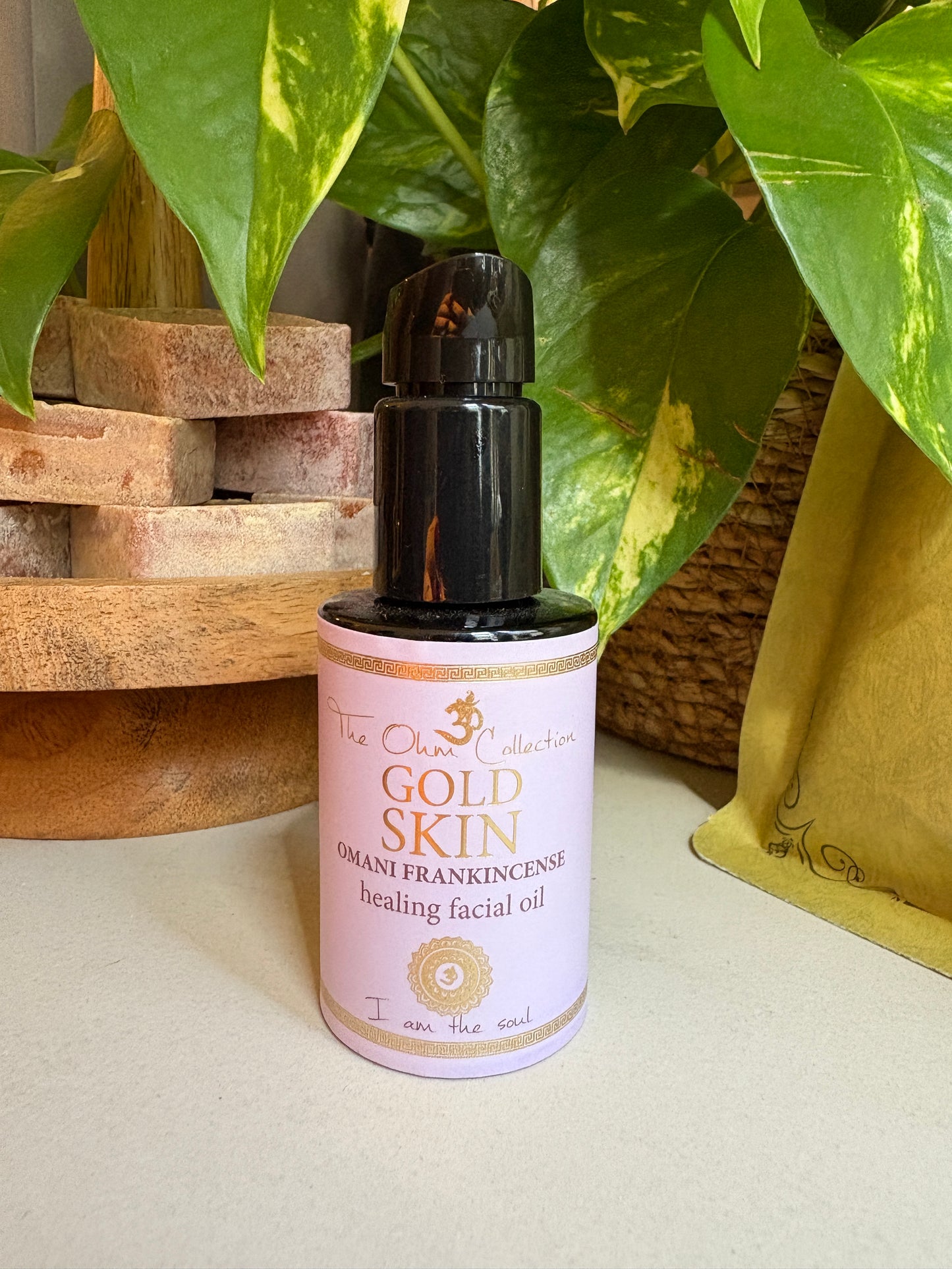 THE OHM COLLECTION GOLD SKIN OMANI FRANKINCENSE Healing Facial Oil