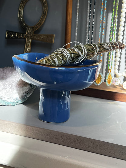 Handmade ceramic smudge bowl- Gold rim - Studio Avalon Boheme