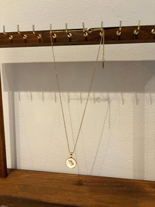 Zodiac Sign 24k Gold Pleated Necklace Capricorn Steenbok Chain