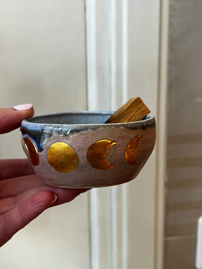 Handmade ceramic smudge bowl- Moon Phase - Studio Avalon Boheme