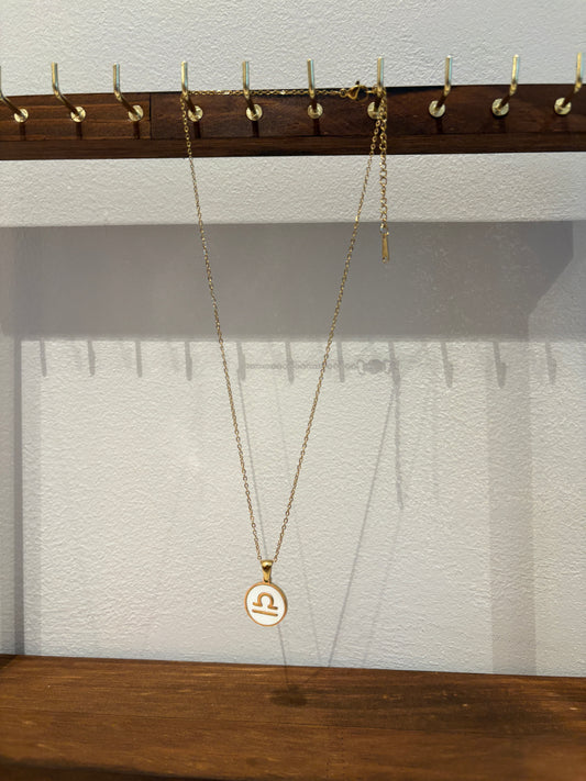 Zodiac Sign 24k Gold Pleated Necklace Libra Weegschaal Chain