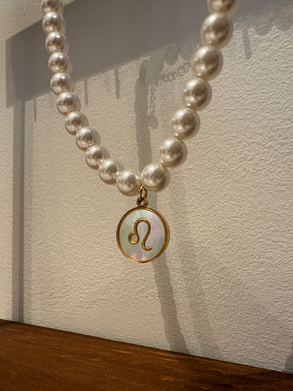 Zodiac Sign 18K Gold Plated Necklace Leo Leeuw Beads Pearls
